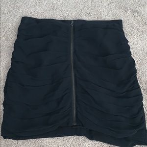 Madewell ruffled mini Black skirt size 4